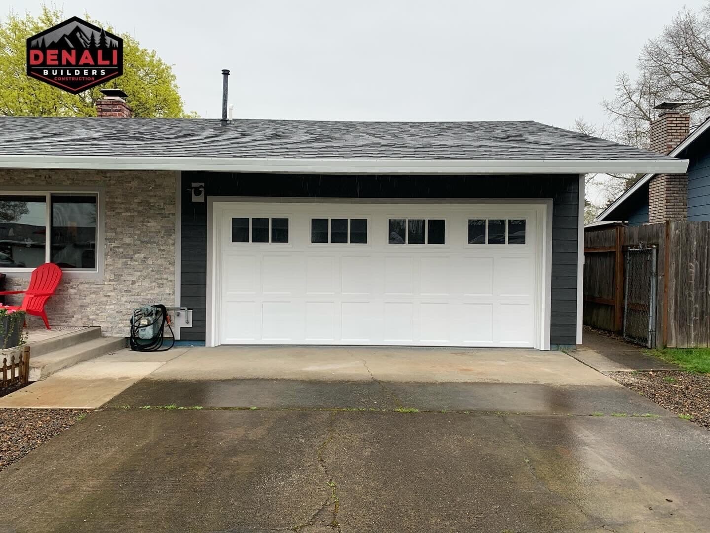 White garage door with new siding install by Denali Builders Portland OR